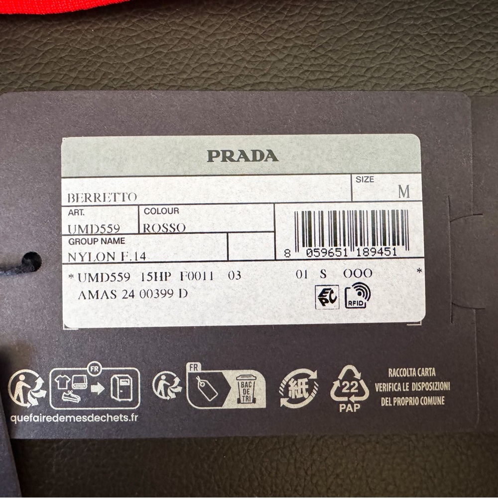 NWT Prada Logo Runway FW24 Stretch Nylon Beanie with Ribbed Design in Rosso Red - Picture 13 of 14